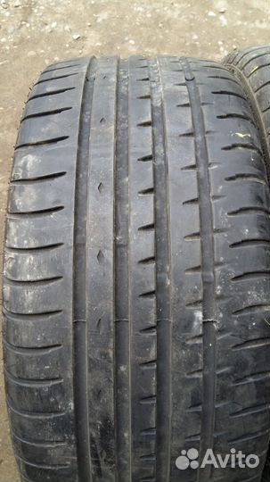 Accelera PHI 225/30 R20 85Y
