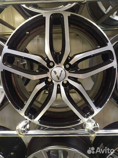 Диски R17 4x100 et41 d60,1 Remain B199 BKF Новые