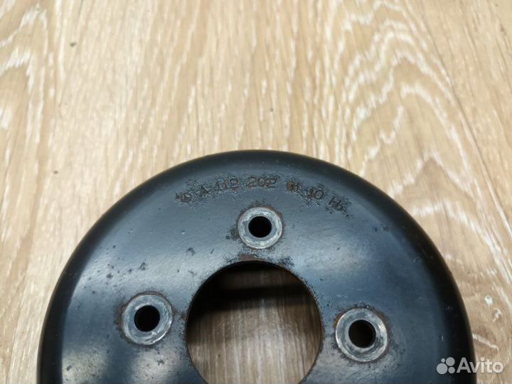 Шкив помпы Mercedes Ml W163