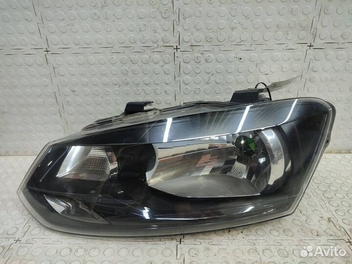 Фара левая Volkswagen Polo MK5 2011