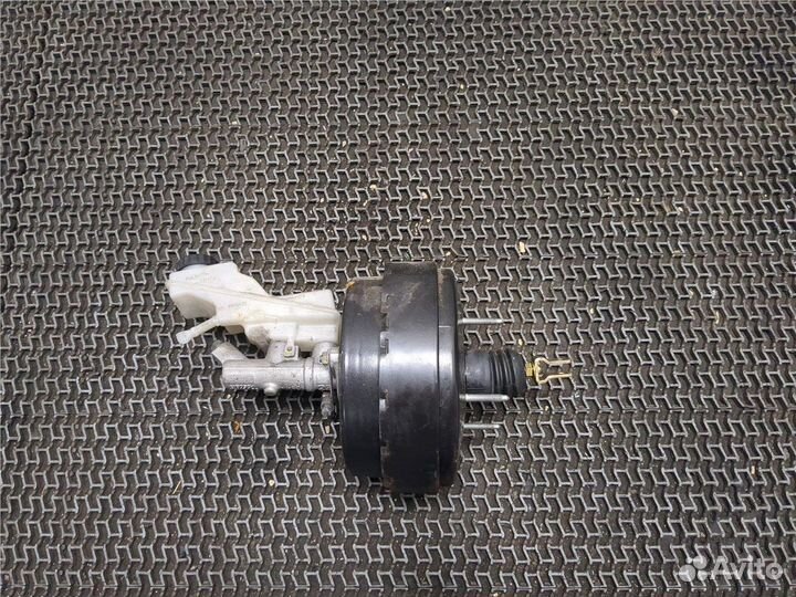 Цилиндр тормозной главный Toyota Avensis 2, 2003