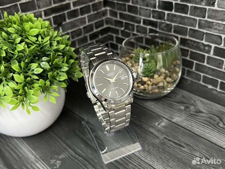 Часы Casio quartz
