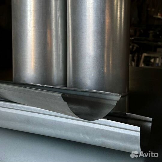 Желоб оцинкованный