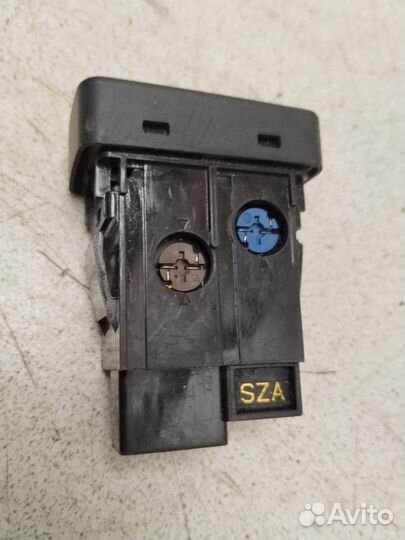 Кнопка корректора фар