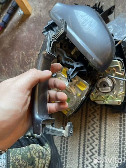 Ручка двери передняя левая opel astra h