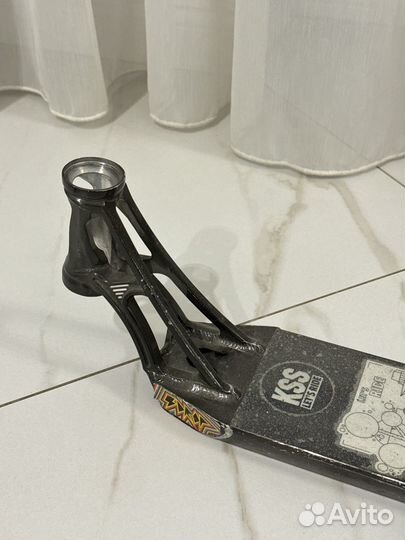 Дека для трюкового самоката