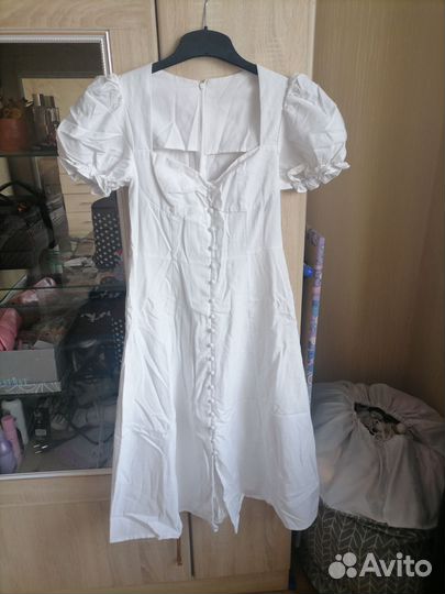 Платье белое