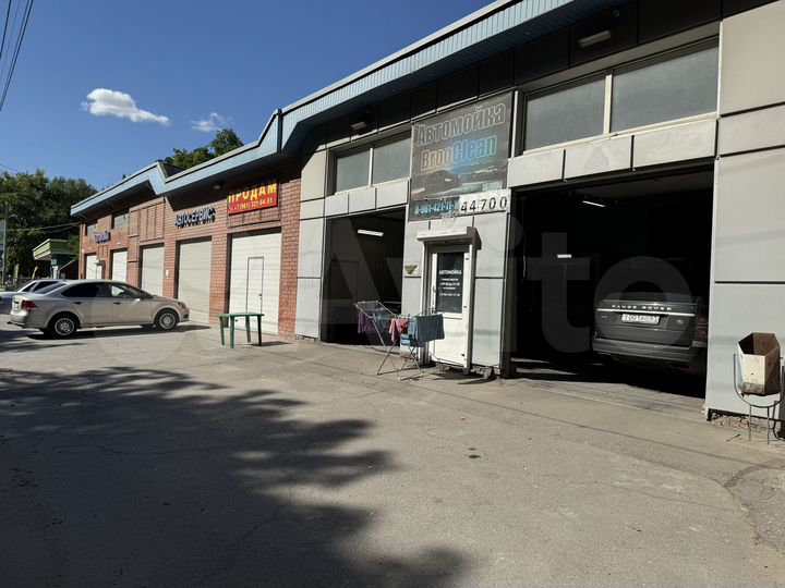 Комплекс, общей площадью - 900 м²