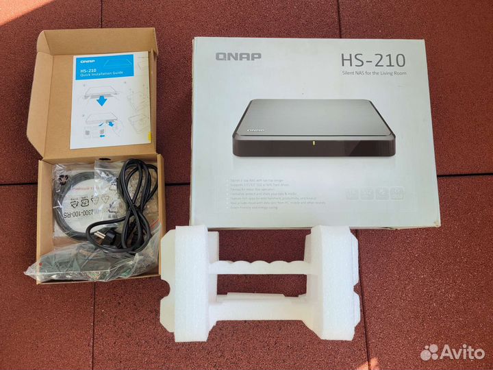 Qnap HS-210