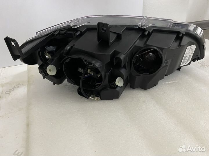Фарa на BMW X5 63117288991