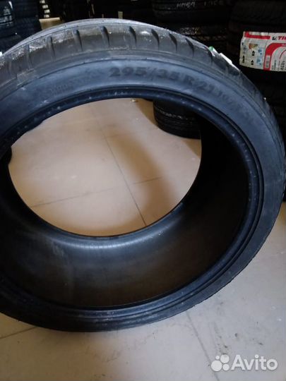 Nokian Tyres zLine 275/35 R20 102Y