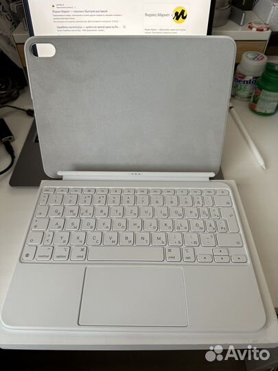 Apple Magic Keyboard folio для iPad 10