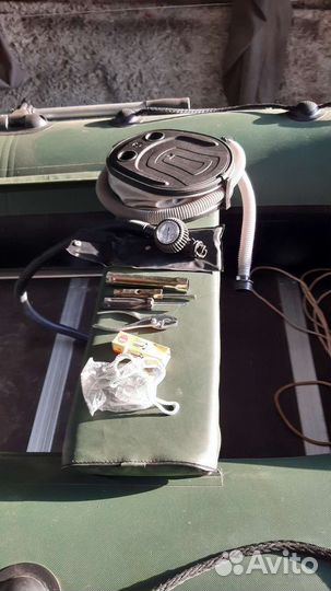 Лодка с мотором