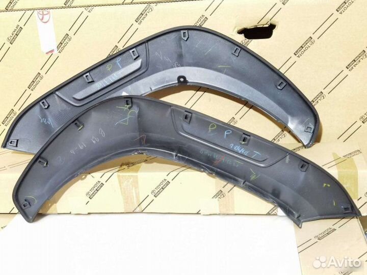 Расширители арок Toyota Hilux