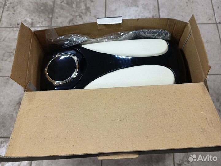 Подлокотник универсальный