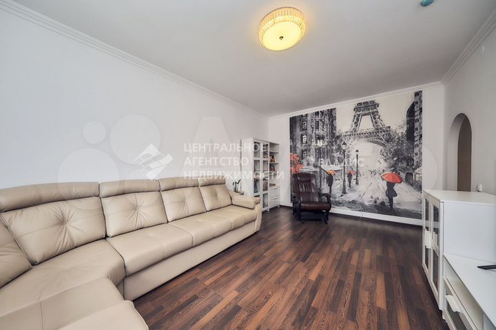 2-к. квартира, 69,4 м², 1/25 эт.