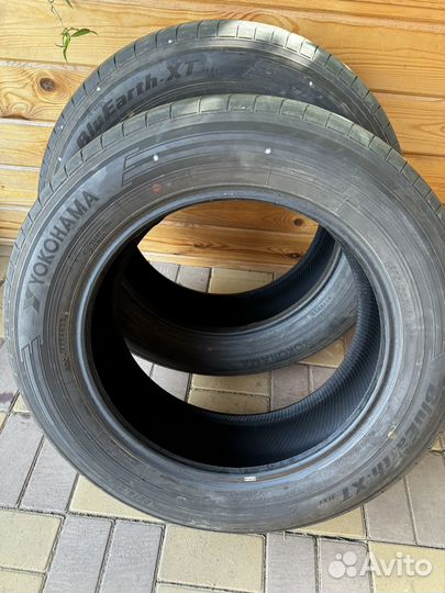 Yokohama BluEarth-XT AE61 235/60 R18