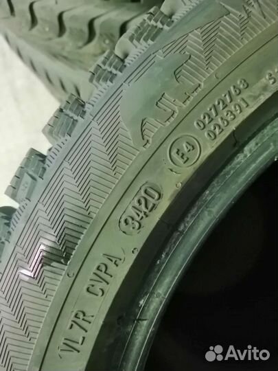 Gislaved Nord Frost 200 225/45 R17