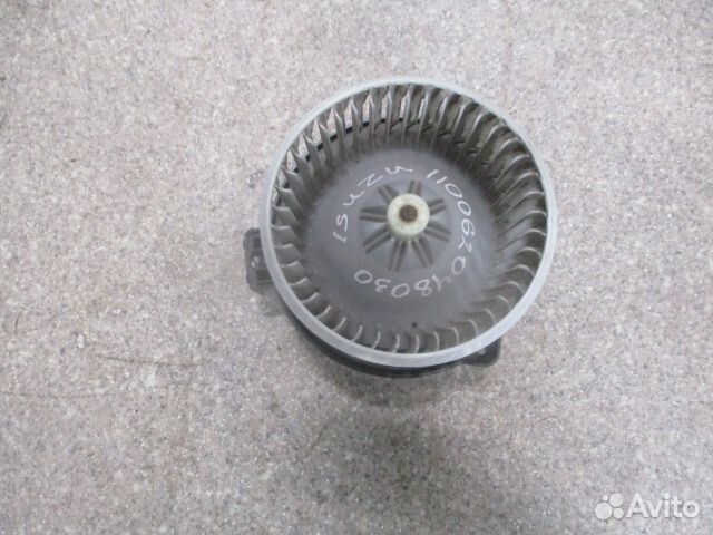 Моторчик печки isuzu 8981839260