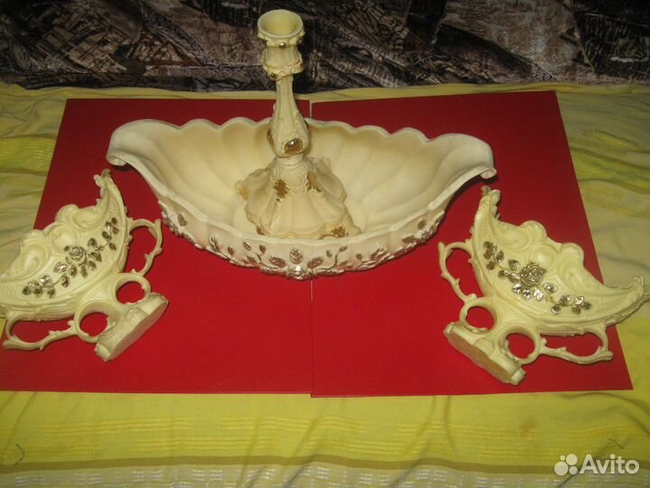 Коллекционная статуэтка, Вазы,Веночки