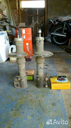 Продаю стойки