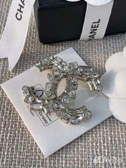 Брошь Chanel