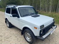 ВАЗ (LADA) 4x4 (Нива) 1.7 MT, 2015, 60 700 км, с пробегом, цена 580 000 руб.