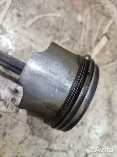 Поршень с шатуном Renault Symbol LB0C K7JA700 2006