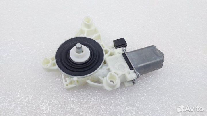 Мотор стеклоподъемника передний левый