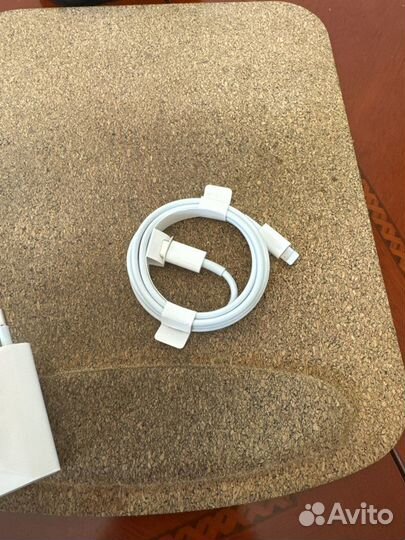 Аксессураы apple