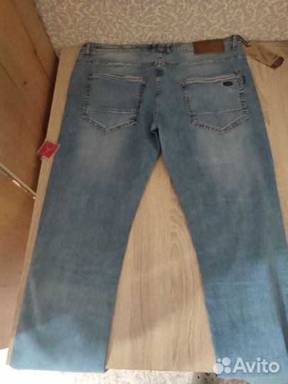 Джинсы мужские