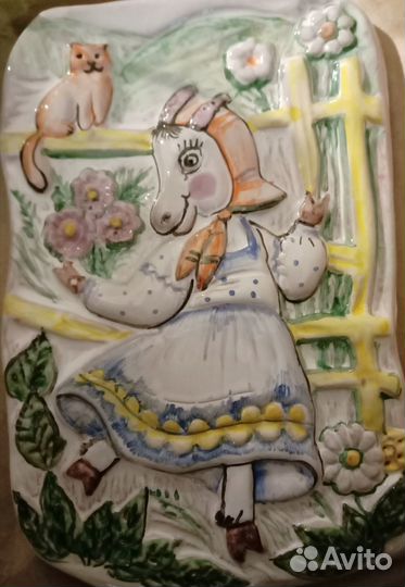 Плакетки, майоликовая роспись