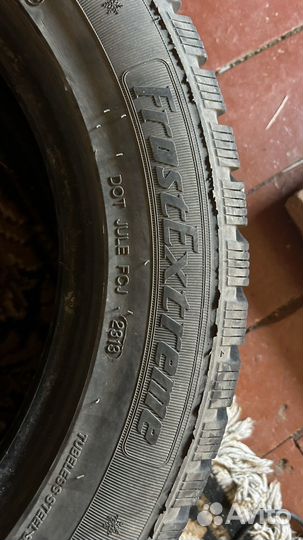 Kumho 722 225/60 R17 99