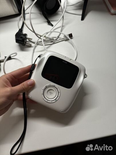 Instax sq10