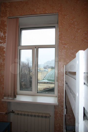 Комната 28 м² в 4-к., 6/6 эт.