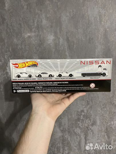 Hot Wheels Premium Garage nissan skyline