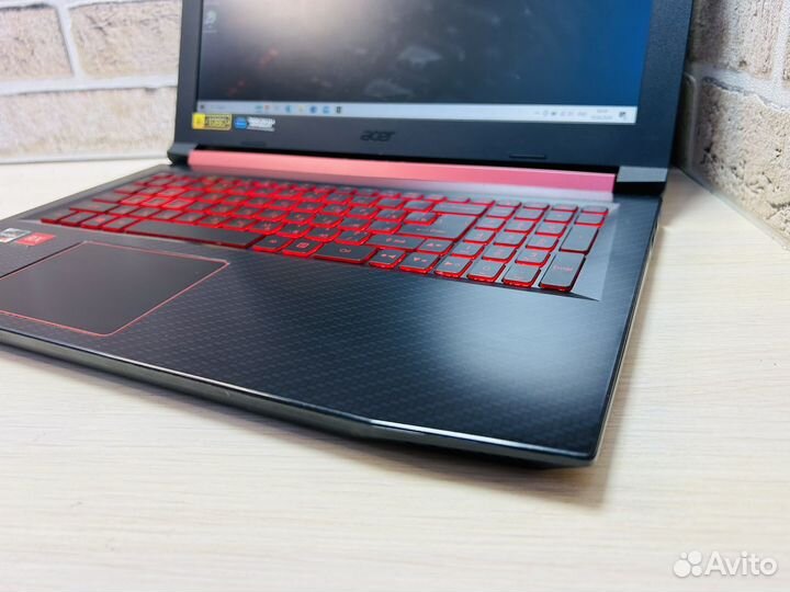 Игровой Acer Nitro 5 Ryzen 5/RX560 4GB/8/SSD+HDD
