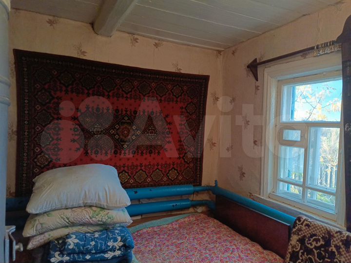 Дом 33 м² на участке 12 сот.