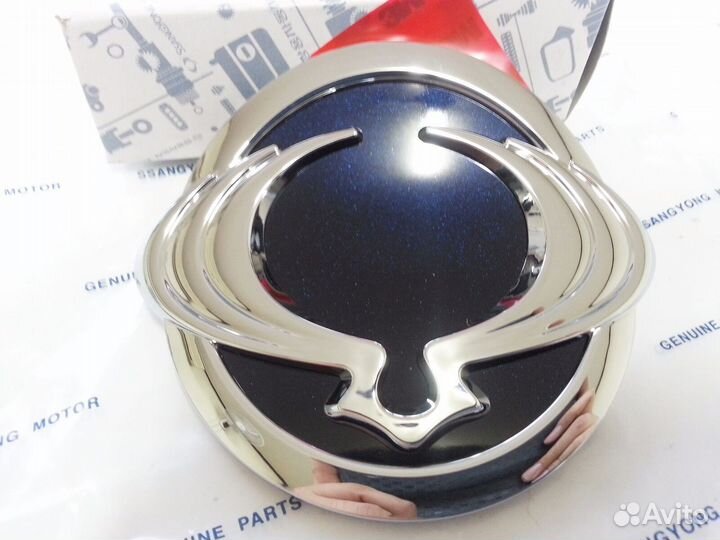 Эмблема двери задней