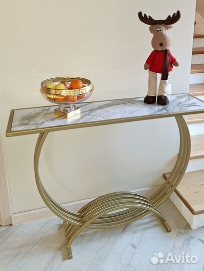 Консоль в прихожую