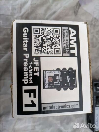 AMT F1 - гитарный предусилитель