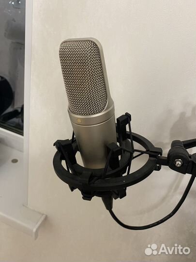 Студийный микрофон Rode nt1000