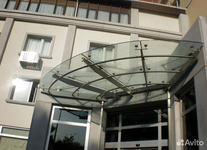 Навес из стекла