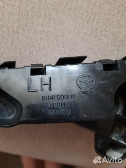 Крепление бампера переднее левое Мазда 3 BM BN