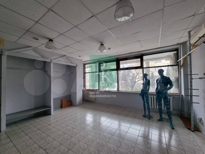 Помещение 47,2 м2 в ТЦ на Очаковцев