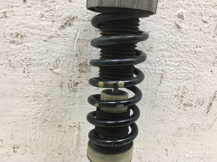 Амортизатор задний Audi Q7 3.0 FSI 2014