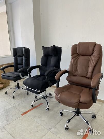 Офисное кресло