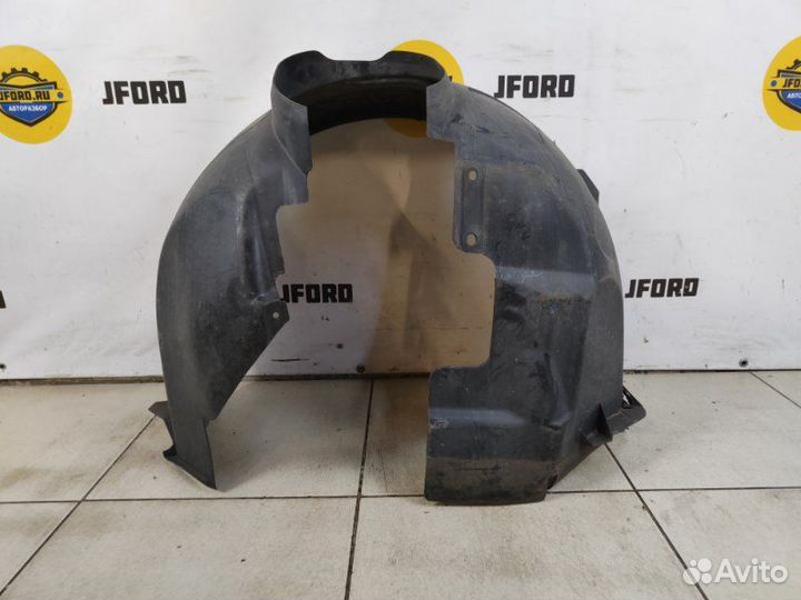 Подкрылок передний левый Ford Focus 3 CB8 2014