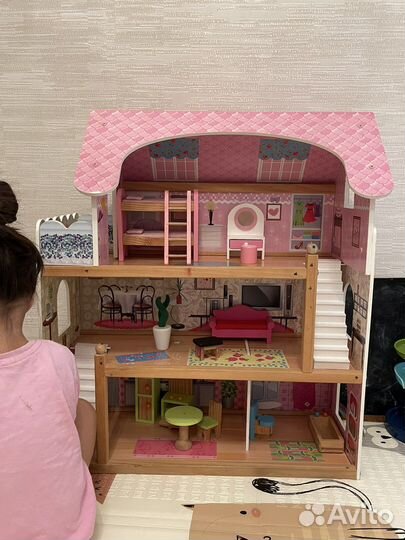 Домик кукольный