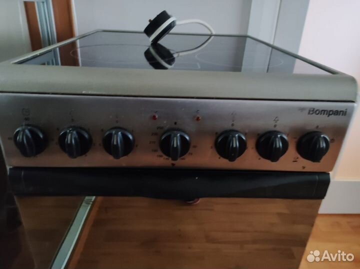 Духовой шкаф Bompani (Италия). Электрический